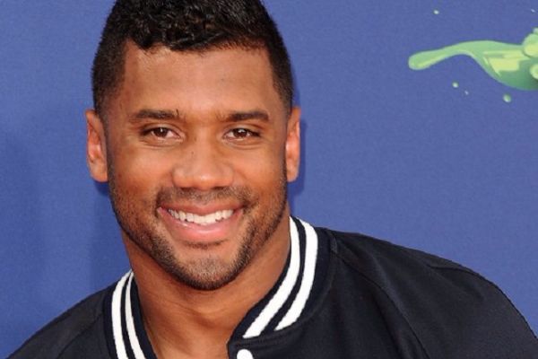 Russell Wilson Workout Routine & Diet Plan 2022